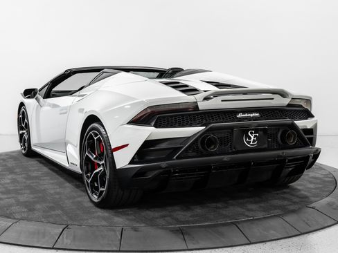 Used 2020 Lamborghini Huracan EVO AWD/4WD image 6