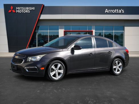 Used 2016 Chevrolet Cruze LT image 1