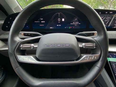 Used 2025 Lucid Air Touring AWD/4WD image 22