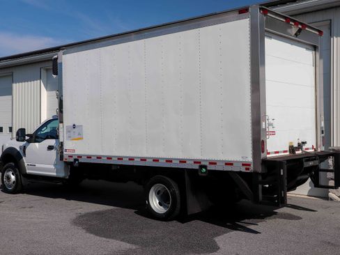Used 2019 Ford F550 2WD Regular Cab Super Duty image 5