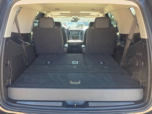 Used 2020 Cadillac Escalade Luxury image 22