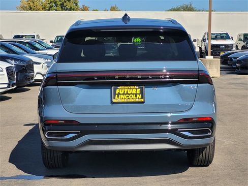 New 2026 Lincoln Nautilus Reserve image 5