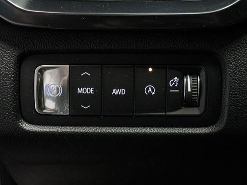 New 2026 GMC Acadia AT4 w/ LPO, Floor Liner Package AWD/4WD image 28