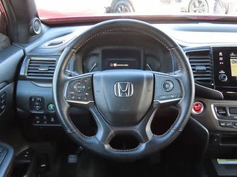 Certified 2022 Honda Passport TrailSport image 18