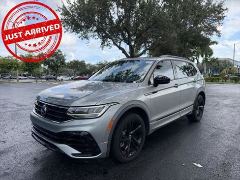 Used 2023 Volkswagen Tiguan SE R-Line FWD image 1