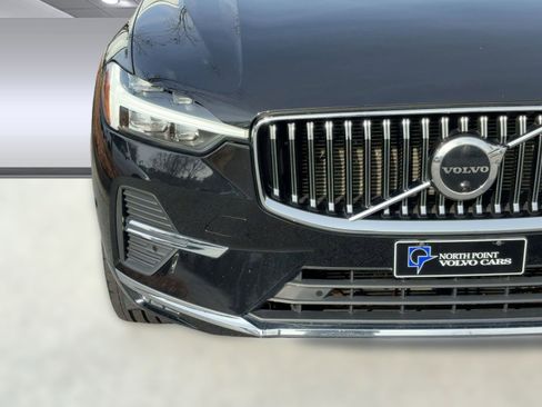 Certified 2022 Volvo XC60 B5 Inscription w/ Advanced Package image 11