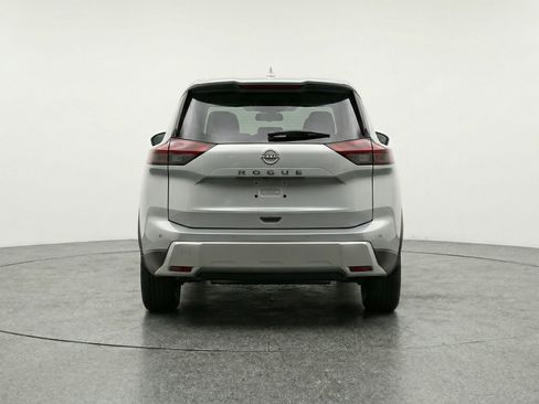 Used 2025 Nissan Rogue SV FWD image 7