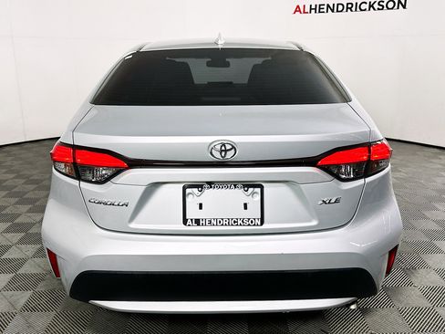 Used 2021 Toyota Corolla XLE image 4