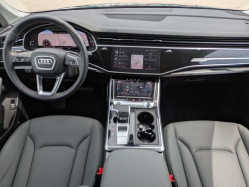 Used 2025 Audi Q7 3.0T Premium Plus AWD/4WD image 18