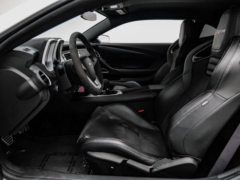 Used 2015 Chevrolet Camaro Z/28 image 33