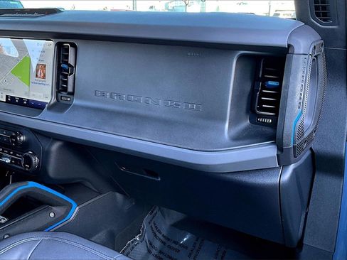 Used 2024 Ford Bronco Black Diamond image 26