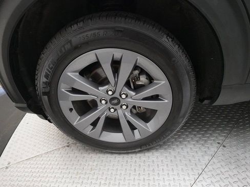 Used 2023 Ford Explorer XLT w/ Equipment Group 202A image 28