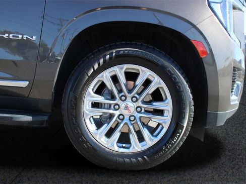 Used 2021 GMC Yukon SLT image 12