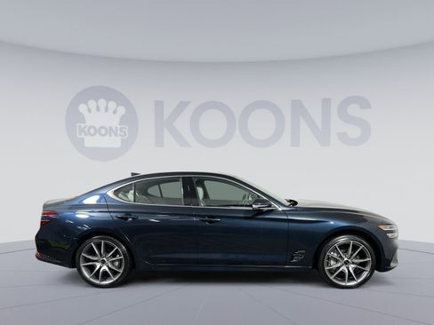 Used 2024 Genesis G70 2.5T image 8