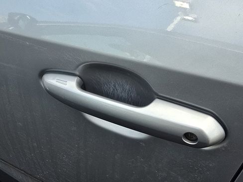 Used 2021 Toyota RAV4 XLE image 22