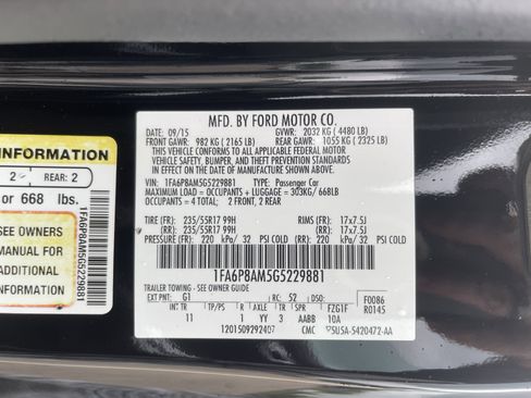 Used 2016 Ford Mustang Coupe RWD image 5