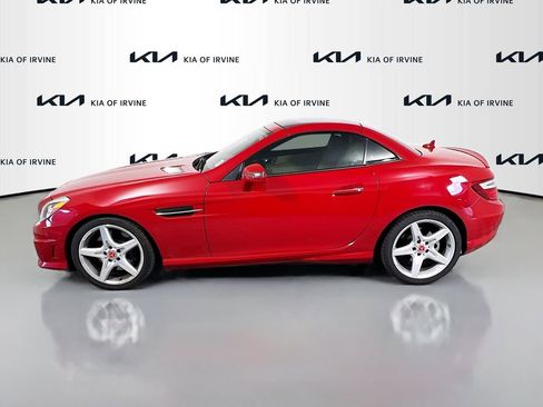 Used 2013 Mercedes-Benz SLK 250 image 4