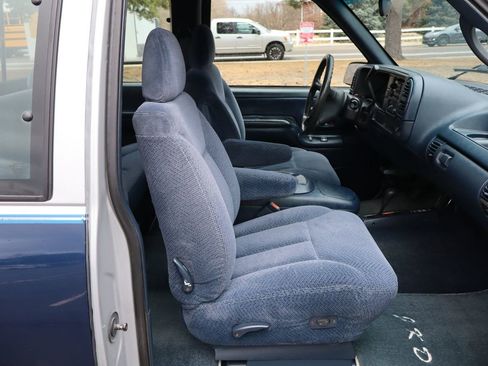 Used 1995 GMC Sierra 2500 4x4 Extended Cab image 22