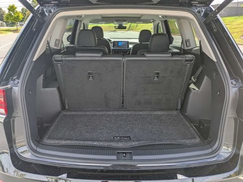 Used 2026 Volkswagen Atlas SE FWD image 13