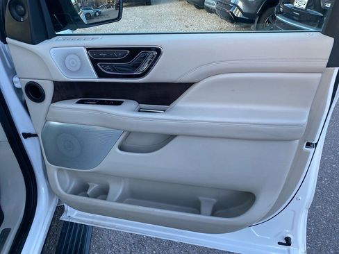 Used 2019 Lincoln Navigator L Reserve w/ Cargo Package image 36