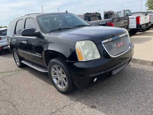 Used 2012 GMC Yukon Denali AWD/4WD image 19