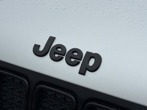 Used 2020 Jeep Renegade Altitude image 31