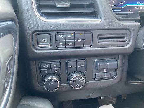 Used 2023 Chevrolet Tahoe RST w/ Luxury Package AWD/4WD image 22