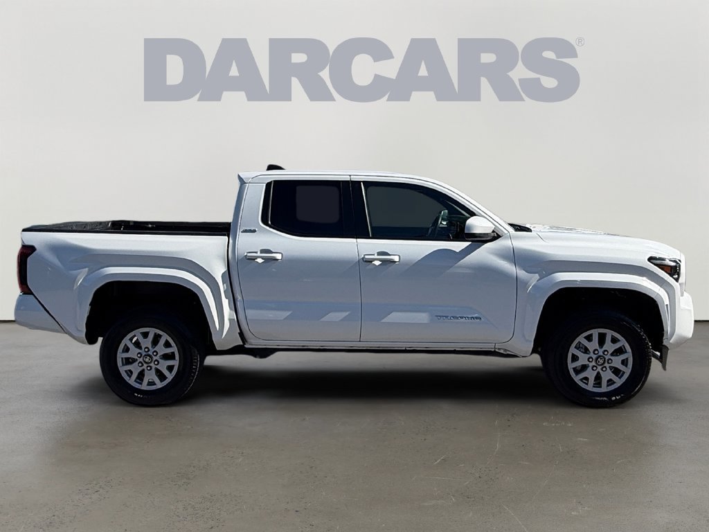Used 2026 Toyota Tacoma SR5 RWD image 8