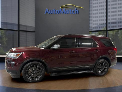 Used 2018 Ford Explorer XLT w/ Equipment Group 202A AWD/4WD image 6