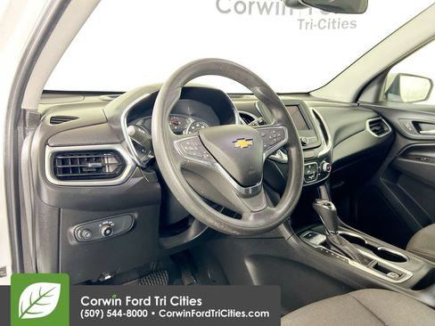 Used 2020 Chevrolet Equinox LT AWD/4WD image 3