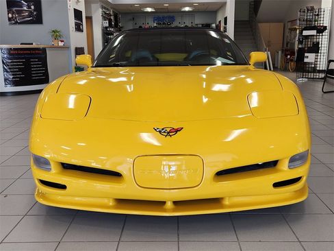 Used 2000 Chevrolet Corvette Convertible w/ Memory Pkg image 6