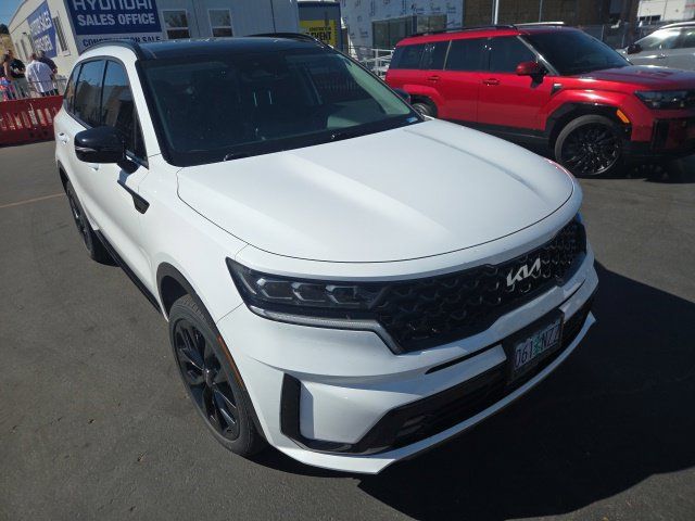 Used 2023 Kia Sorento SX AWD/4WD image 2