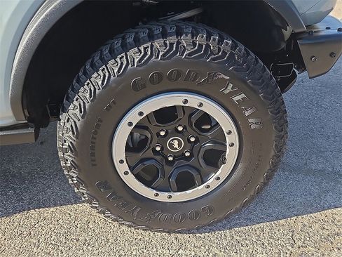 Used 2022 Ford Bronco Badlands w/ Sasquatch Package image 7