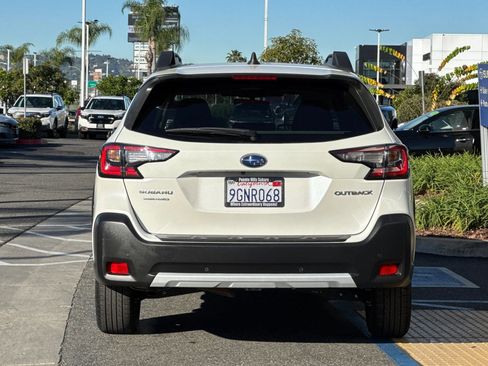 Certified 2023 Subaru Outback Limited image 5