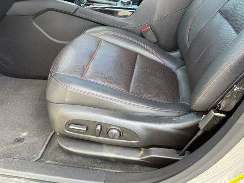 Used 2021 Chevrolet Blazer RS w/ Enhanced Convenience Package image 13