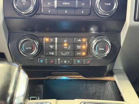 Used 2019 Ford F150 Lariat AWD/4WD image 46