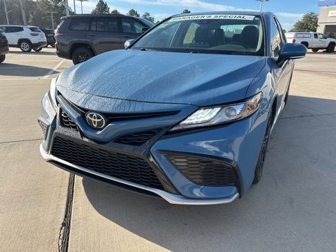 Used 2024 Toyota Camry XSE image 3
