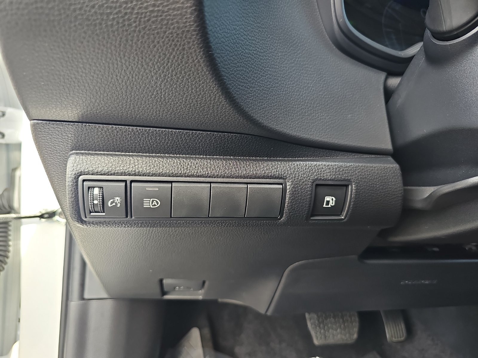 Used 2026 Toyota Corolla LE FWD image 26