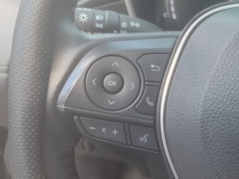 Used 2023 Toyota Corolla Cross XLE AWD/4WD image 23