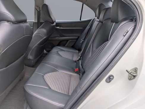 Used 2021 Toyota Camry SE FWD image 14