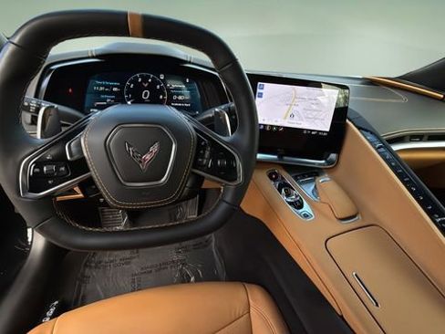 Used 2023 Chevrolet Corvette Stingray w/ Z51 Performance Package image 8