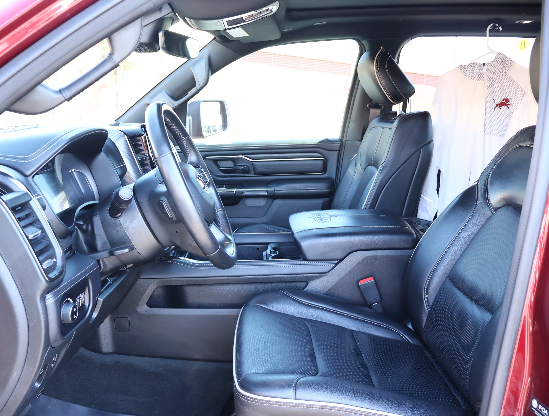 Used 2023 RAM 1500 Limited w/ Off Road Group AWD/4WD image 11
