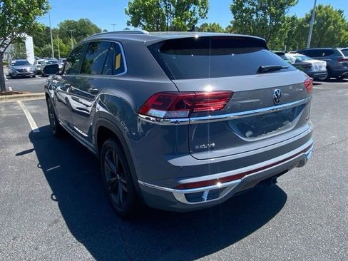 Used 2022 Volkswagen Atlas Cross Sport SEL R-Line AWD/4WD image 3