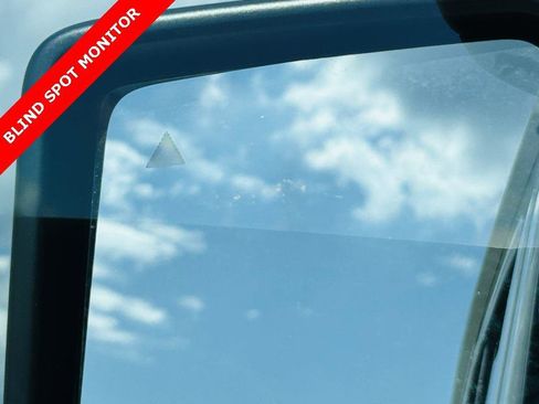 Used 2021 Jeep Wrangler Unlimited Rubicon w/ Uconnect 4C Nav & Sound Group image 7