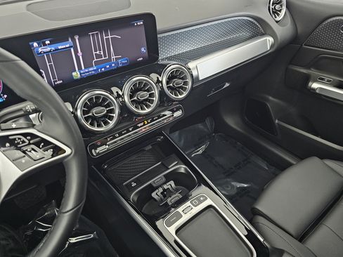 Certified 2025 Mercedes-Benz GLB 250 GLB 250 image 34