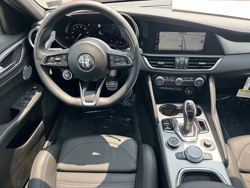 New 2026 Alfa Romeo Giulia AWD image 19