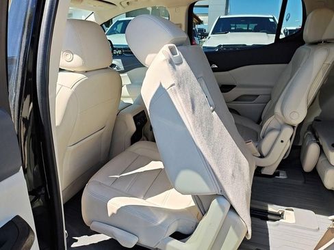 Used 2023 GMC Acadia Denali w/ LPO, Floor Liner Package FWD image 29
