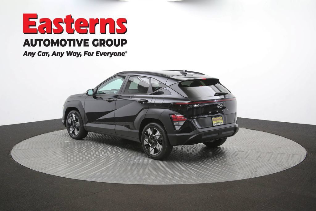 Used 2024 Hyundai Kona SEL FWD image 45