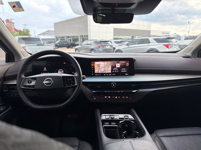Used 2025 Nissan Murano Platinum AWD/4WD image 9