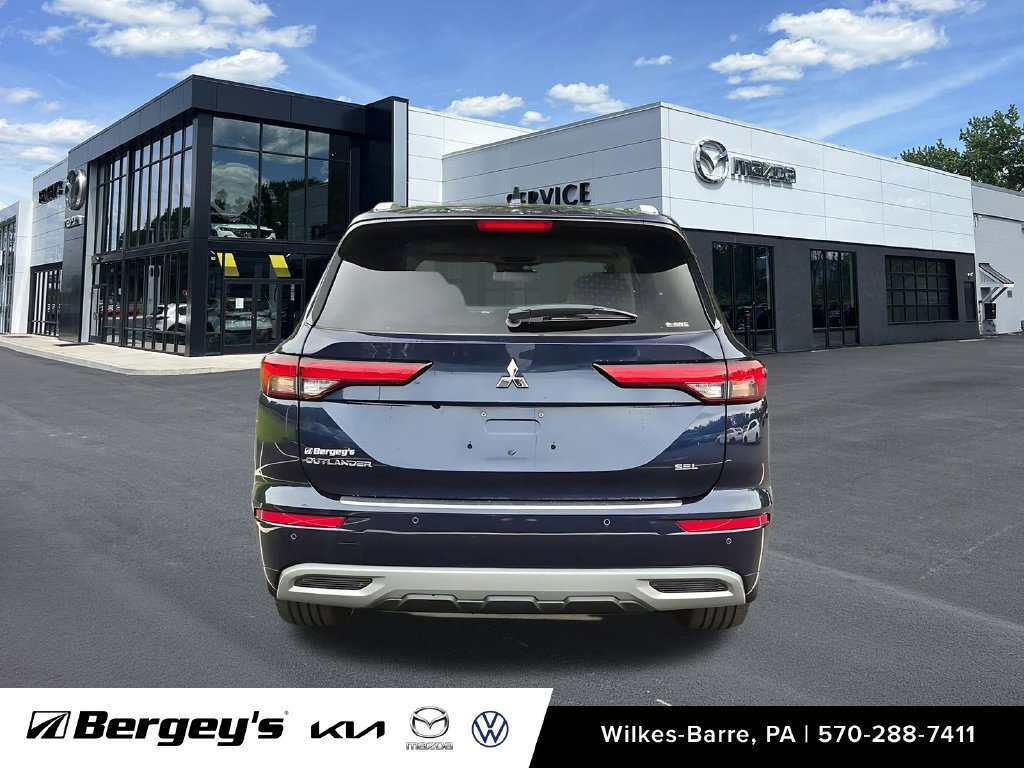 Used 2023 Mitsubishi Outlander SEL AWD/4WD image 10